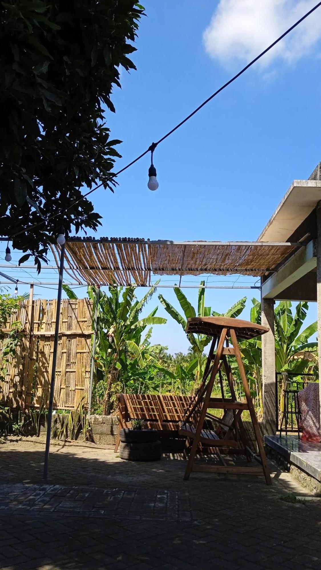 La Belle Vie Homestay Banyuwangi  Exterior photo